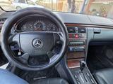 Mercedes-Benz E 320 1995 года за 1 800 000 тг. в Бейнеу – фото 2