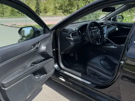 Toyota Camry 2019 года за 10 900 000 тг. в Астана – фото 6