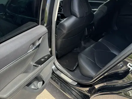 Toyota Camry 2019 года за 10 900 000 тг. в Астана – фото 7