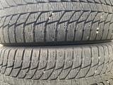 Пара зимние шины 235/45/17 235/45R17 Triangle. за 38 000 тг. в Алматы