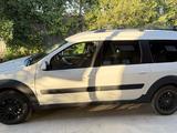 ВАЗ (Lada) Largus Cross 2015 года за 3 600 000 тг. в Атырау – фото 4