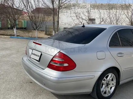 Mercedes-Benz E 320 2003 года за 4 000 000 тг. в Жанаозен – фото 4