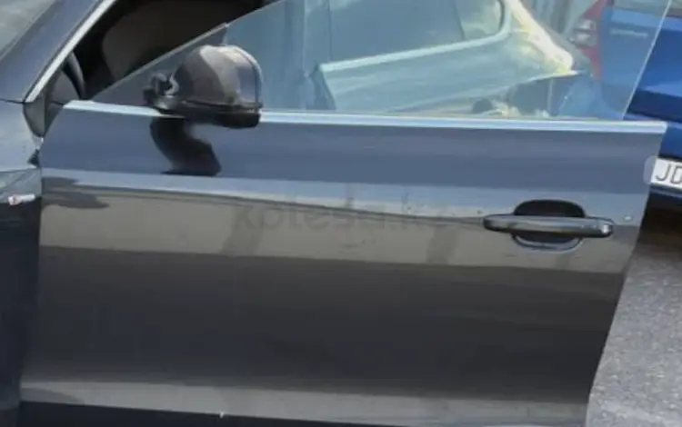 Стекло двери Audi A5 за 15 000 тг. в Алматы