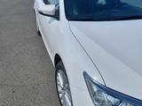 Toyota Camry 2015 года за 11 200 000 тг. в Уральск – фото 2