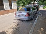 Mercedes-Benz E 320 2003 годаfor5 500 000 тг. в Астана – фото 3