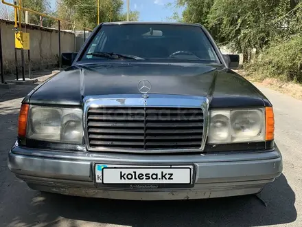 Mercedes-Benz E 300 1990 года за 1 100 000 тг. в Асыката – фото 2