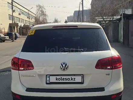 Volkswagen Touareg 2010 года за 8 500 000 тг. в Алматы – фото 3
