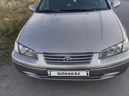 Toyota Camry 1998 года за 3 500 000 тг. в Алматы