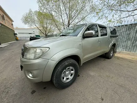 Toyota Hilux 2011 года за 10 000 000 тг. в Астана – фото 12