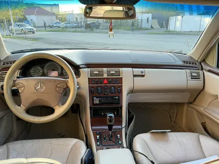 Mercedes-Benz E 260 2000 года за 4 300 000 тг. в Туркестан – фото 11