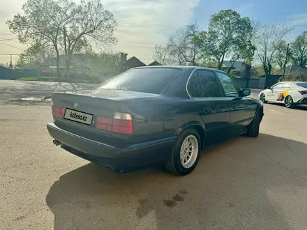 BMW 520 1993 года за 3 500 000 тг. в Алматы – фото 4