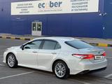 Toyota Camry 2020 года за 15 500 000 тг. в Шымкент – фото 5