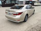 Lexus ES 300h 2017 года за 11 700 000 тг. в Актобе – фото 4