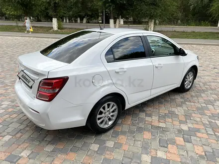 Chevrolet Aveo 2018 года за 5 300 000 тг. в Караганда – фото 7