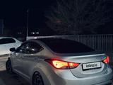 Hyundai Elantra 2015 годаfor7 200 000 тг. в Шымкент – фото 3