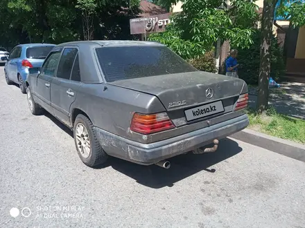 Mercedes-Benz E 230 1992 года за 650 000 тг. в Алматы – фото 9