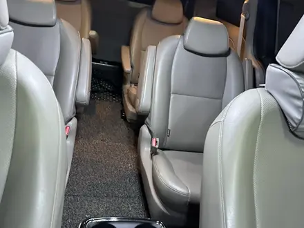 Kia Carnival 2015 года за 9 900 000 тг. в Шымкент – фото 8