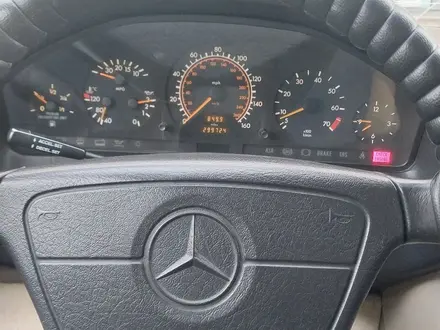 Mercedes-Benz S 320 1994 года за 2 500 000 тг. в Астана – фото 39