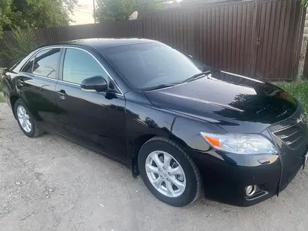 Toyota Camry 2011 года за 7 500 000 тг. в Семей – фото 5