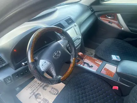 Toyota Camry 2011 года за 7 500 000 тг. в Семей – фото 9