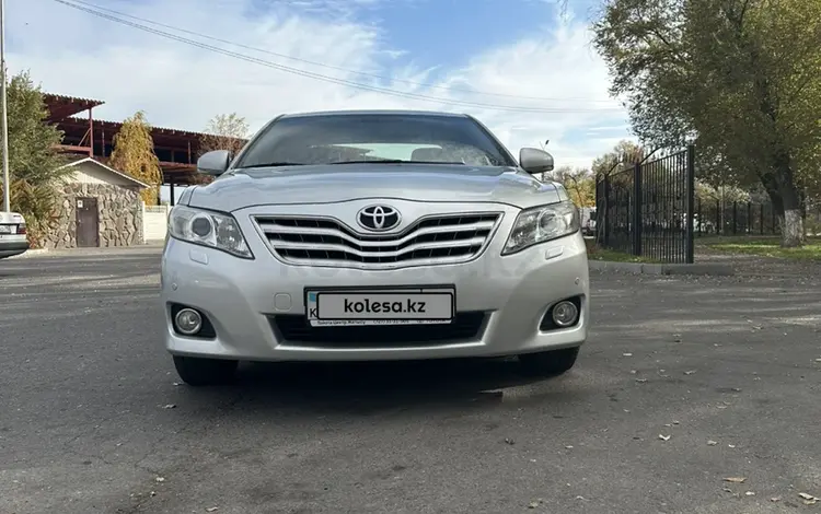 Toyota Camry 2010 года за 8 900 000 тг. в Тараз