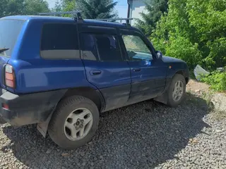 Toyota RAV4, 1999