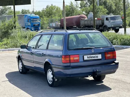 Volkswagen Passat 1995 года за 2 590 000 тг. в Павлодар – фото 11