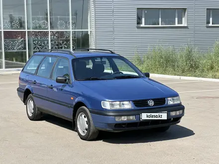 Volkswagen Passat 1995 года за 2 590 000 тг. в Павлодар