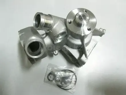 Помпа (Насос охлаждения) Mercedes w210 (m104) (95-97)/w124 (m104) за 20 000 тг. в Алматы