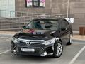 Toyota Camry 2015 года за 13 000 000 тг. в Кульсары – фото 2