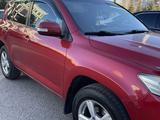 Toyota RAV4 2012 года за 4 500 000 тг. в Астана – фото 2