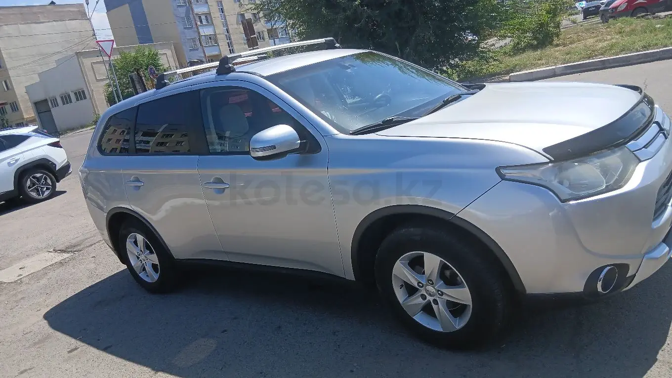 Mitsubishi Outlander, 2014