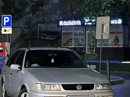 Volkswagen Passat 1995 года за 2 600 000 тг. в Алматы – фото 3