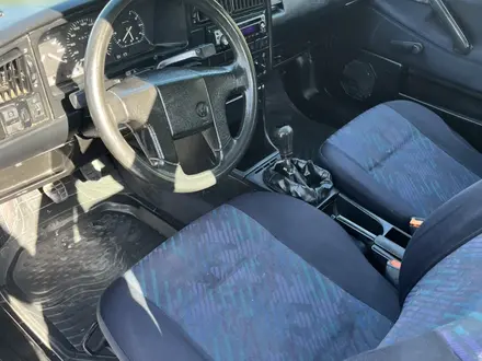 Volkswagen Passat 1993 года за 1 500 000 тг. в Алматы – фото 11