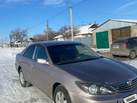 Toyota Camry 2004 года за 4 400 000 тг. в Караганда – фото 2