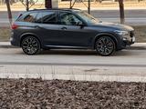 BMW X5 2020 года за 29 000 000 тг. в Астана