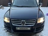 Volkswagen Touareg 2005 годаfor4 500 000 тг. в Алматы – фото 2