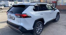 Toyota RAV4 2021 года за 15 700 000 тг. в Астана – фото 3