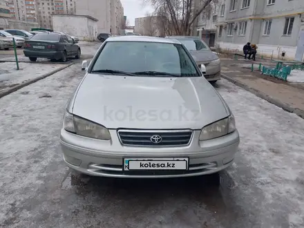 Toyota Camry 2000 года за 4 000 000 тг. в Актобе – фото 4