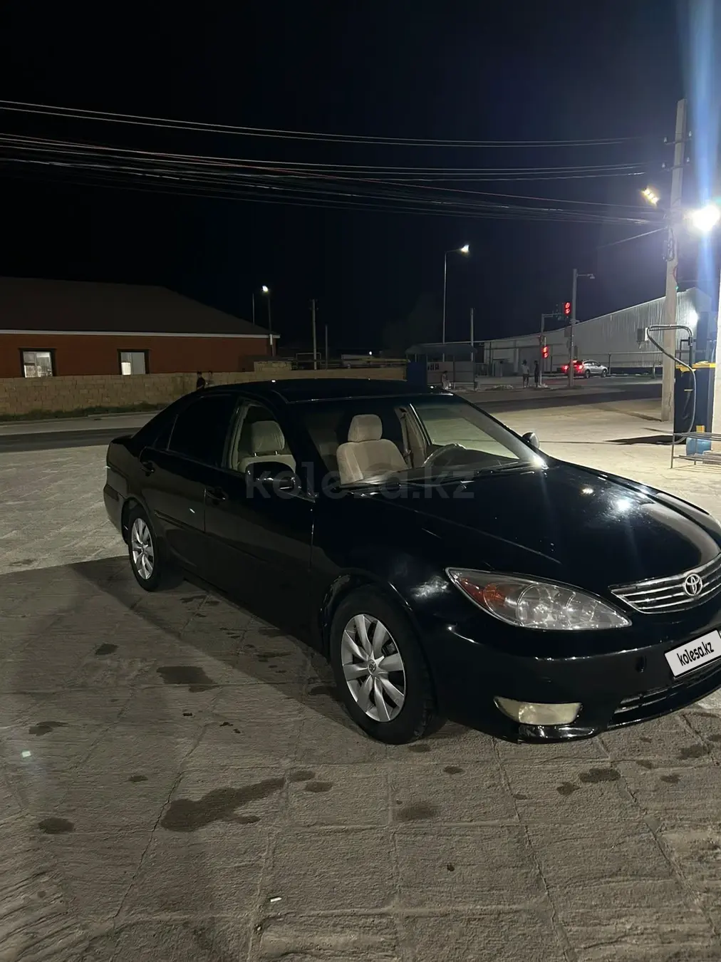 Toyota Camry, 2004