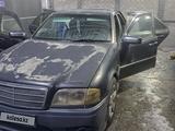 Mercedes-Benz C 200 1994 года за 650 000 тг. в Талдыкорган – фото 4