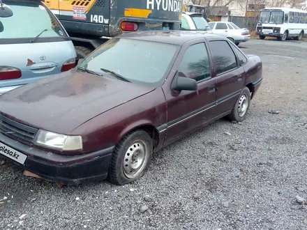 Opel Vectra 1992 года за 270 000 тг. в Караганда – фото 2