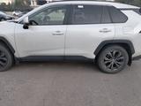 Toyota RAV4 2023 годаүшін15 000 000 тг. в Астана – фото 2