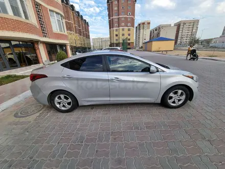 Hyundai Elantra 2014 года за 4 500 000 тг. в Актау – фото 3