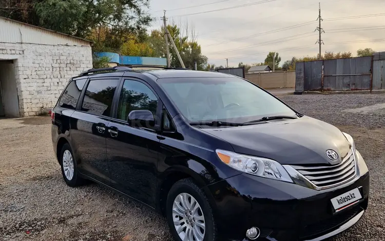 Toyota Sienna 2015 года за 8 500 000 тг. в Актобе