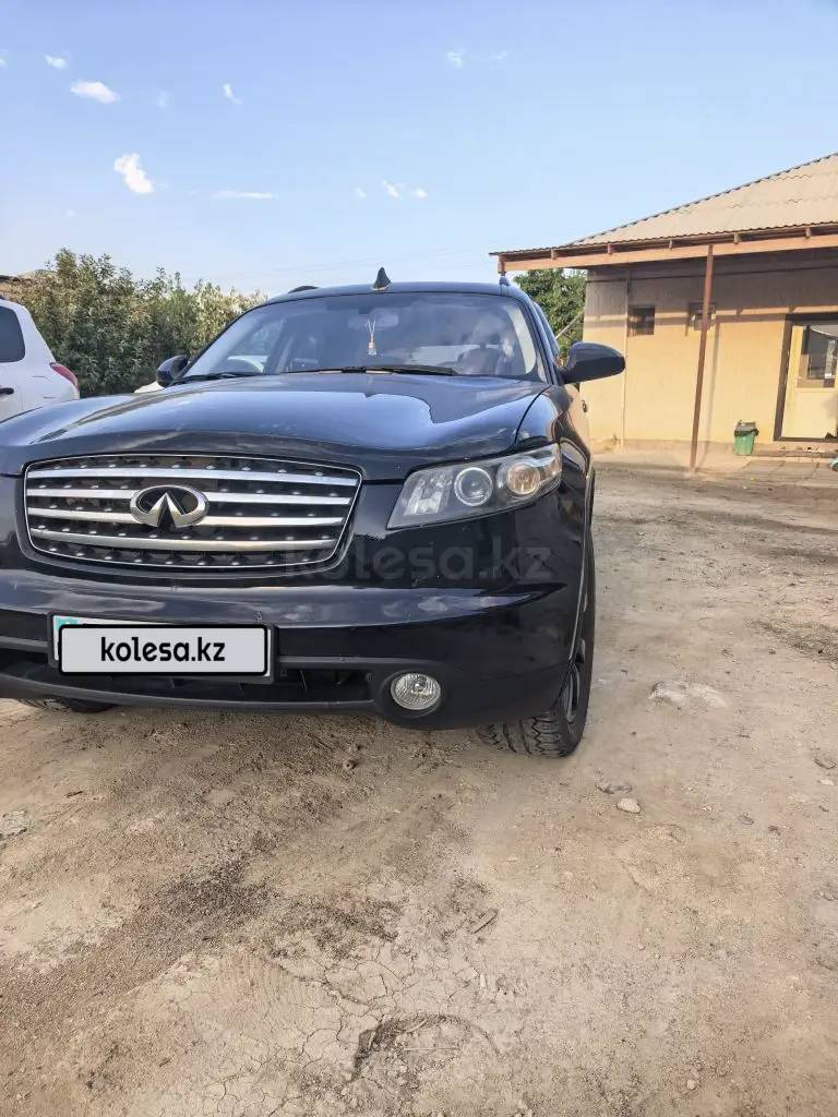 Infiniti FX35, 2005