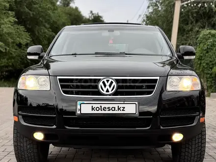 Volkswagen Touareg 2004 года за 7 500 000 тг. в Алматы