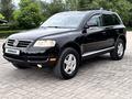 Volkswagen Touareg 2004 года за 7 500 000 тг. в Алматы – фото 4
