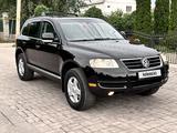 Volkswagen Touareg 2004 года за 7 300 000 тг. в Алматы – фото 3
