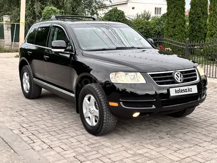 Volkswagen Touareg 2004 года за 7 500 000 тг. в Алматы – фото 3